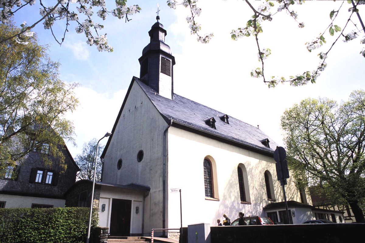 Kirche der heiligen Dreifaltigkeit in Kelkheim Fischbach